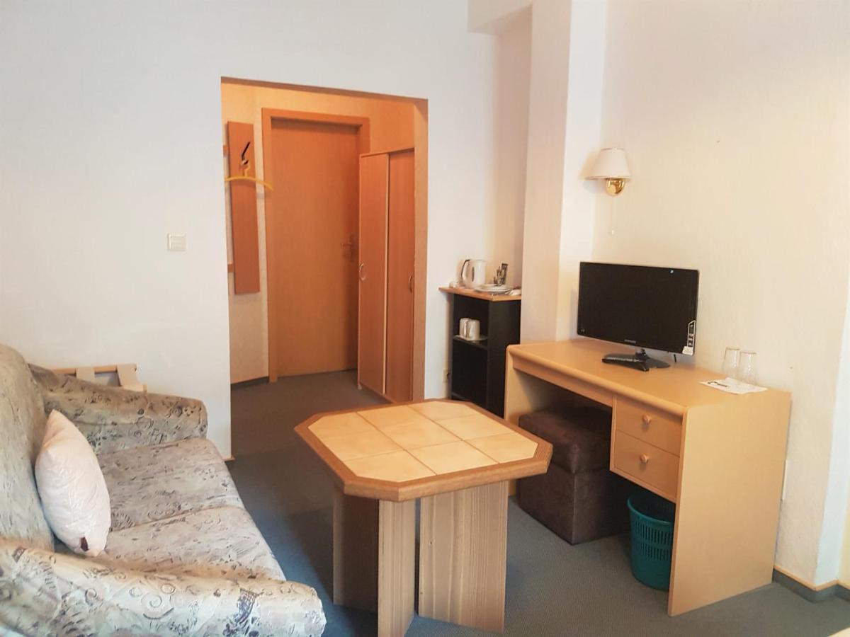 Pension Zur Altdeutschen Zschopau Exterior foto